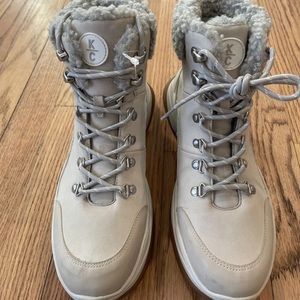 Kenneth Cole Maddox 2.0 hiker fur lined winter boot women Sz 9.5